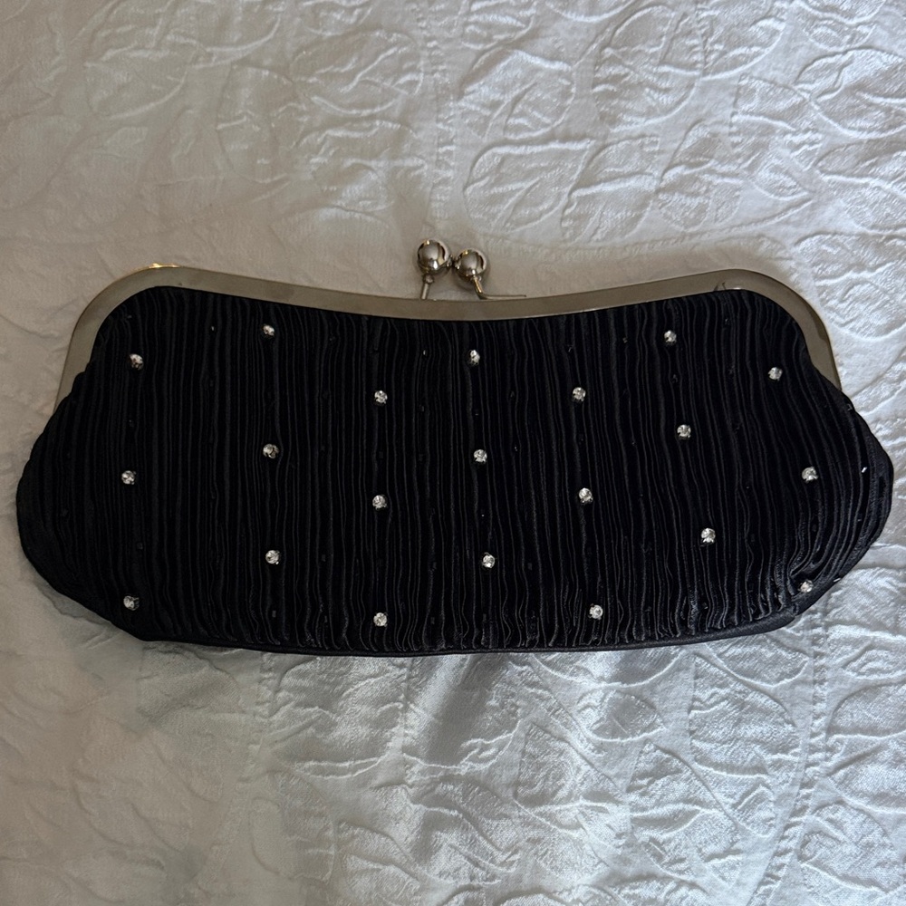 Beautiful Black Rhinestone Pleated Evening Clutch